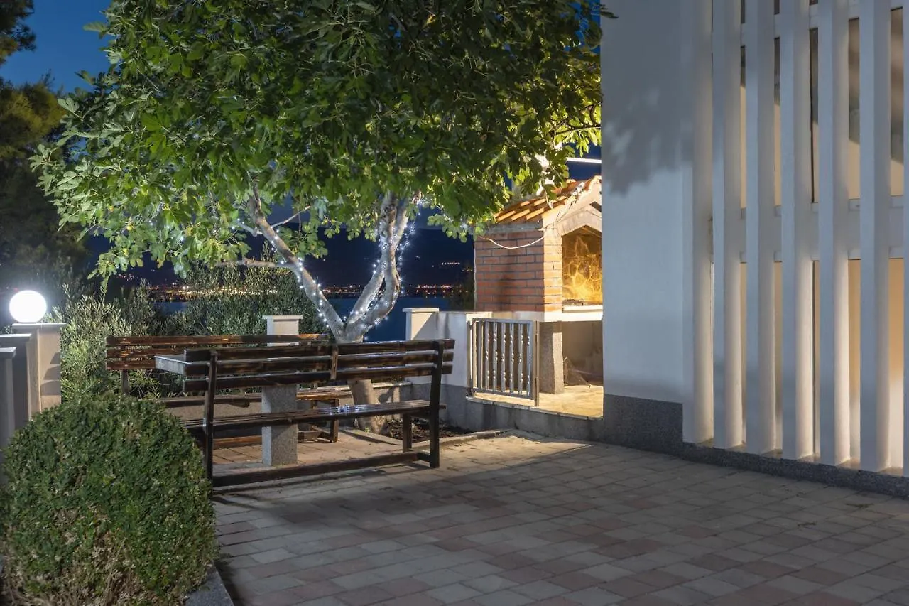 Holiday Home Insulam Mare Kroatien